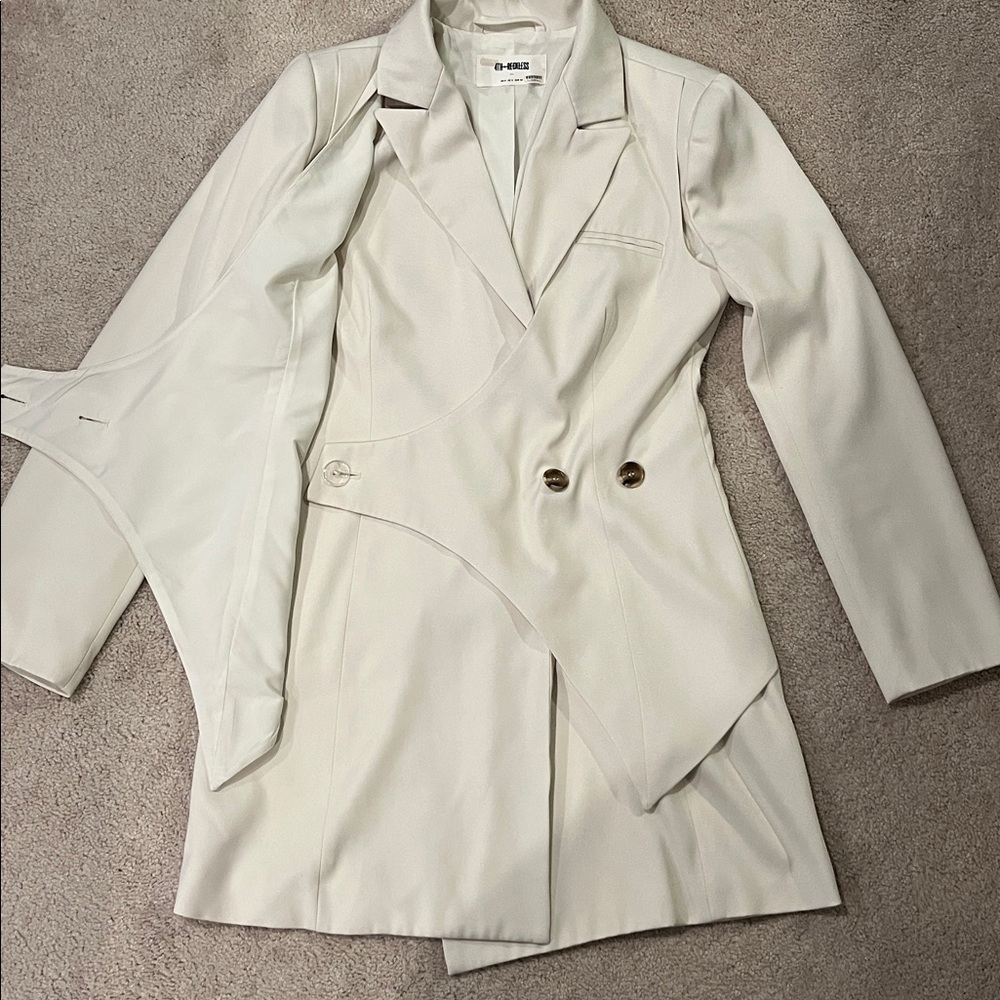 4th and reckless Elegant Cream Blazer Dress - Picture 6 of 9